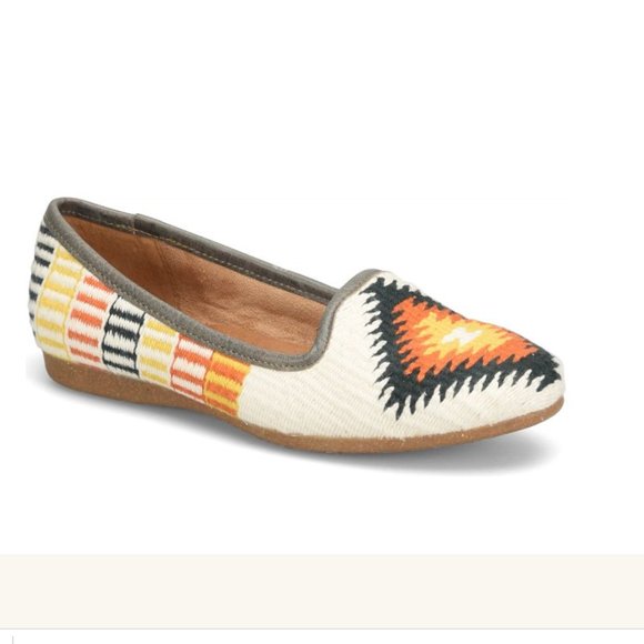 Born Shoes - Born Giselle Woven Textile Flats
